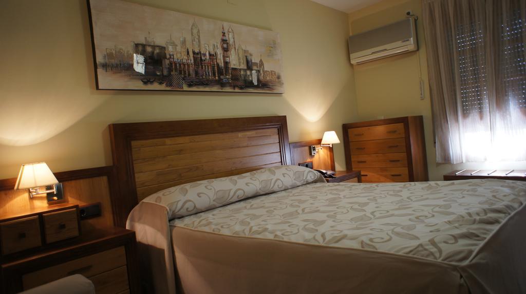 Hotel Puente Romano Alcántara Kamer foto